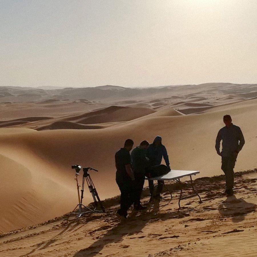 El equipo trabajando en el Empty Quarter